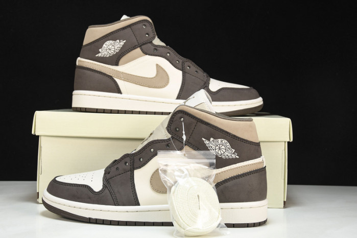 Air Jordan 1 LOW OG SP  554766-001