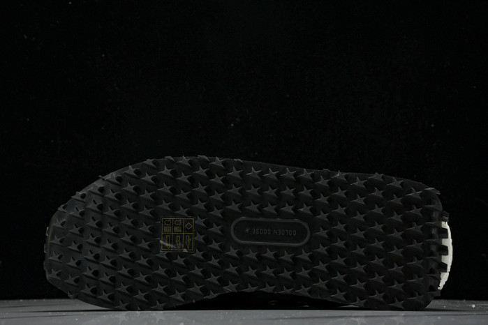 G**olden G**oose Sneakers   COPSHOE GG-11