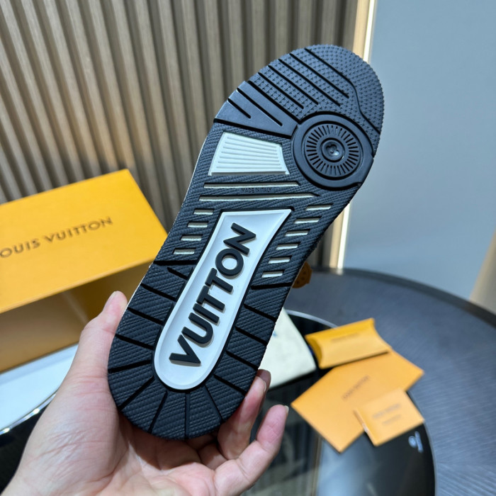 LVT  SNEAKERS   COPSHOE  L&V-trainer 02