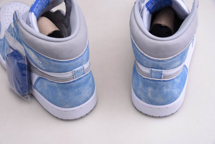 Air Jordan 1 Hyper Royal 555088-402