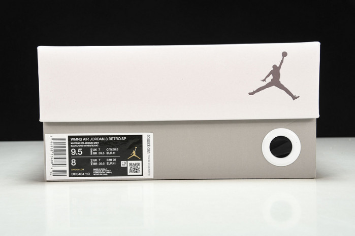 A MA MANIERE X AIR JORDAN 3 DH3434-110