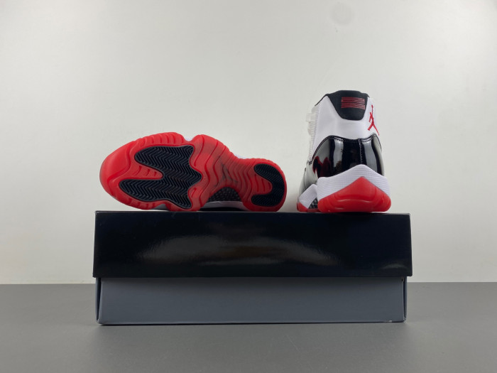 Jordan 11 Bulls white red CT8012-106