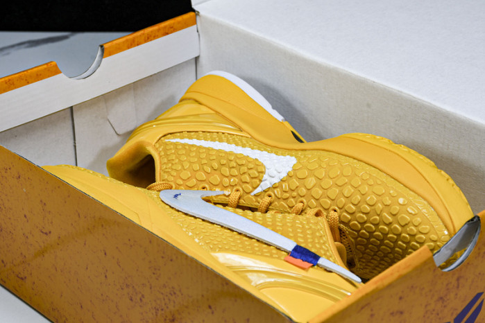 Kobe 6 Protro “Off White” CW2190-501