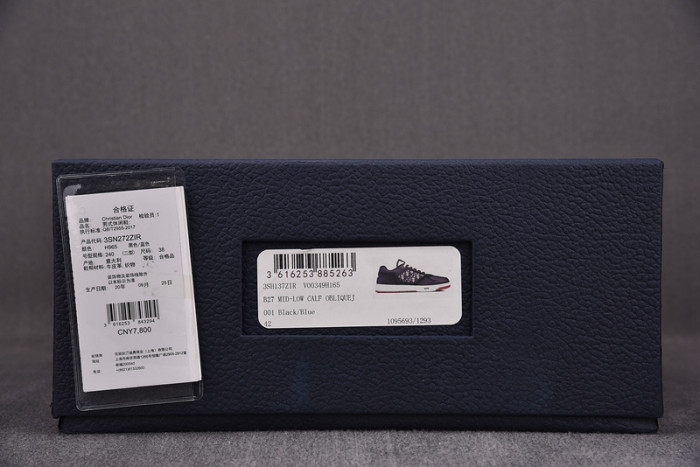 D1R* B27  SNEAKER  KICKZE DR-44