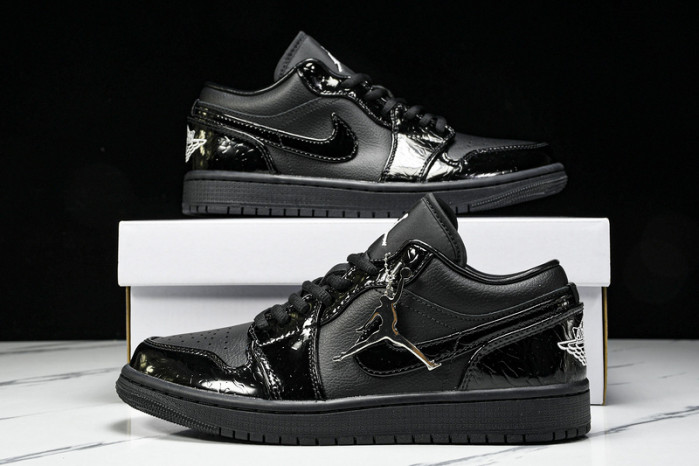 Air Jordan 1 Low “Black Croc”  HJ7743-010