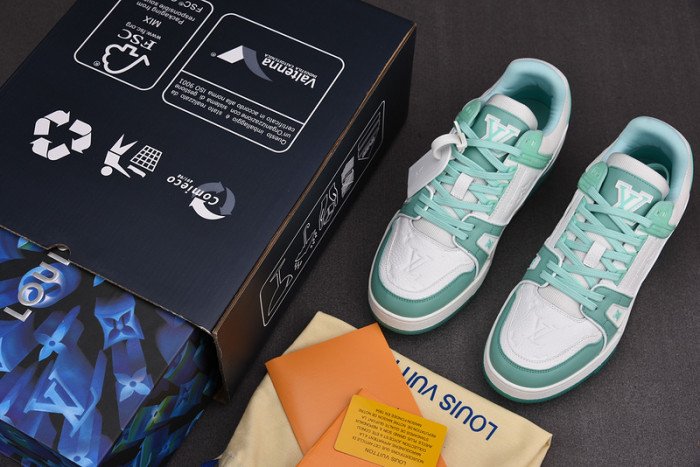 LVT  SNEAKERS   KICKZE L&V-44