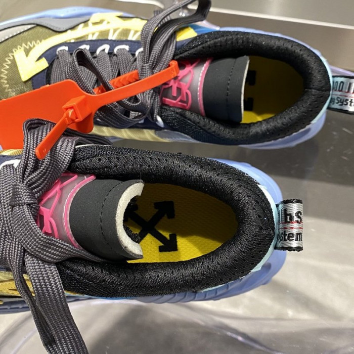 OF C/O ODSY-1000 SNEAKER   KICKZE OW-14