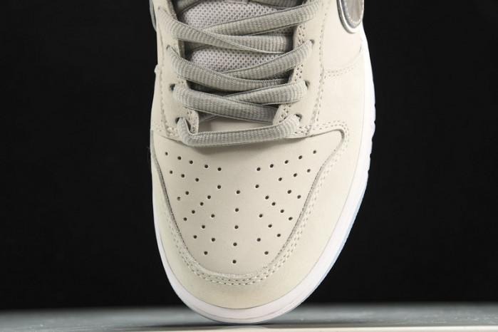 Nike SB Dunk Low White Lobster (Friends and Family)  FD8776-100