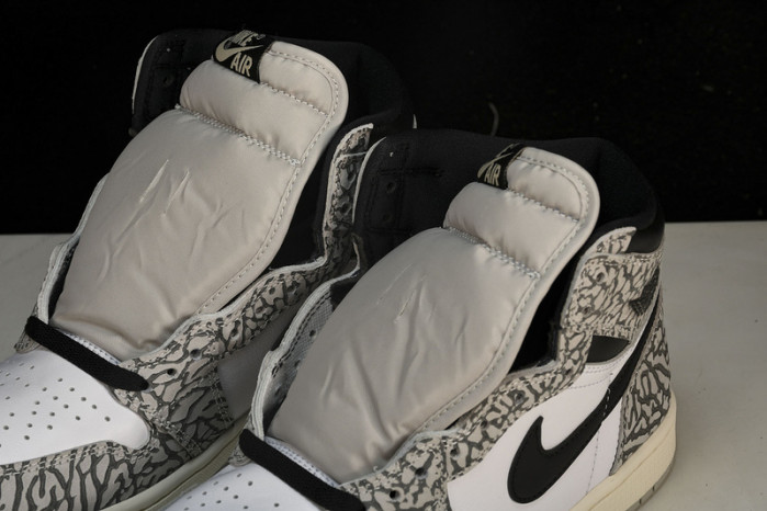 AIR JORDAN 1 HIGH OG “Elephant”  DZ5485-052