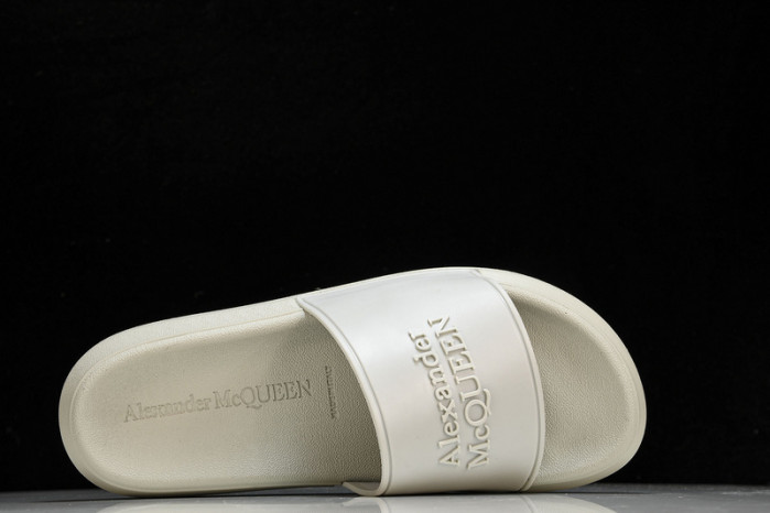 mcqueen  slide cophsoe MQS-03