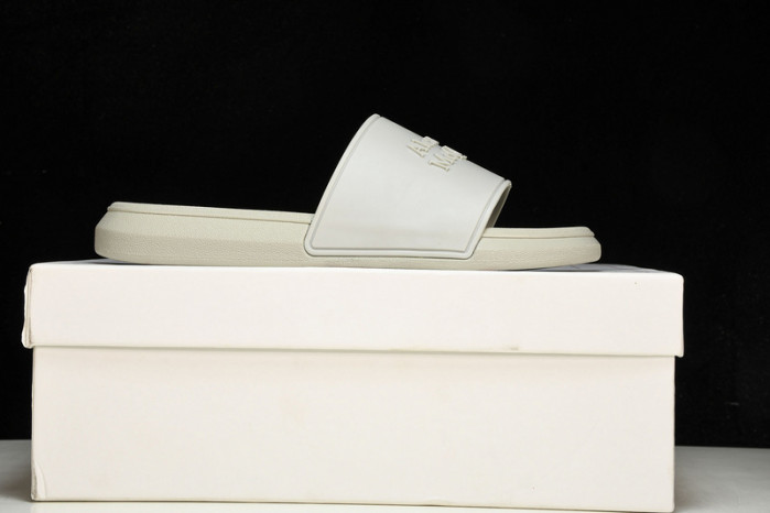 mcqueen  slide cophsoe MQS-03