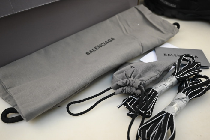 BL Track Runners black 542436 W1GB 1000