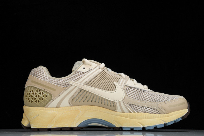Nike Zoom Vomero 5 Oatmeal  FB8825-111
