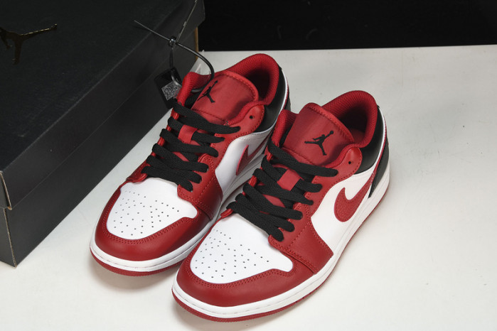 Jordan 1 Low Bulls - 553558-163