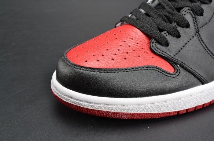 Air Jordan 1 Retro High OG “Banned” red mens  555088-001
