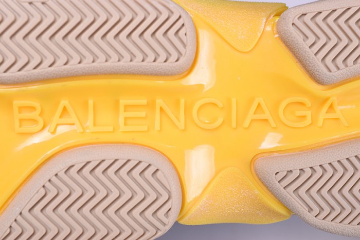 BL 17FW TRIPLE S“CREAM”  Washed Show Snea Grey  MENS 483513W06E