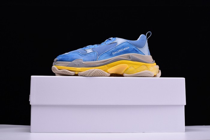 BL 17FW TRIPLE S“CREAM”  Washed Show Snea Grey  MENS 483513W06E